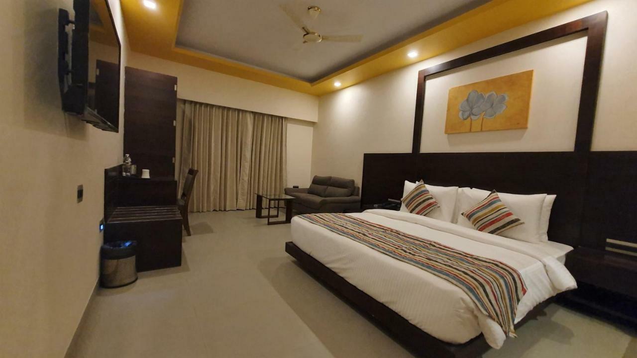 Regenta Central North Goa, Arpora Zewnętrze zdjęcie